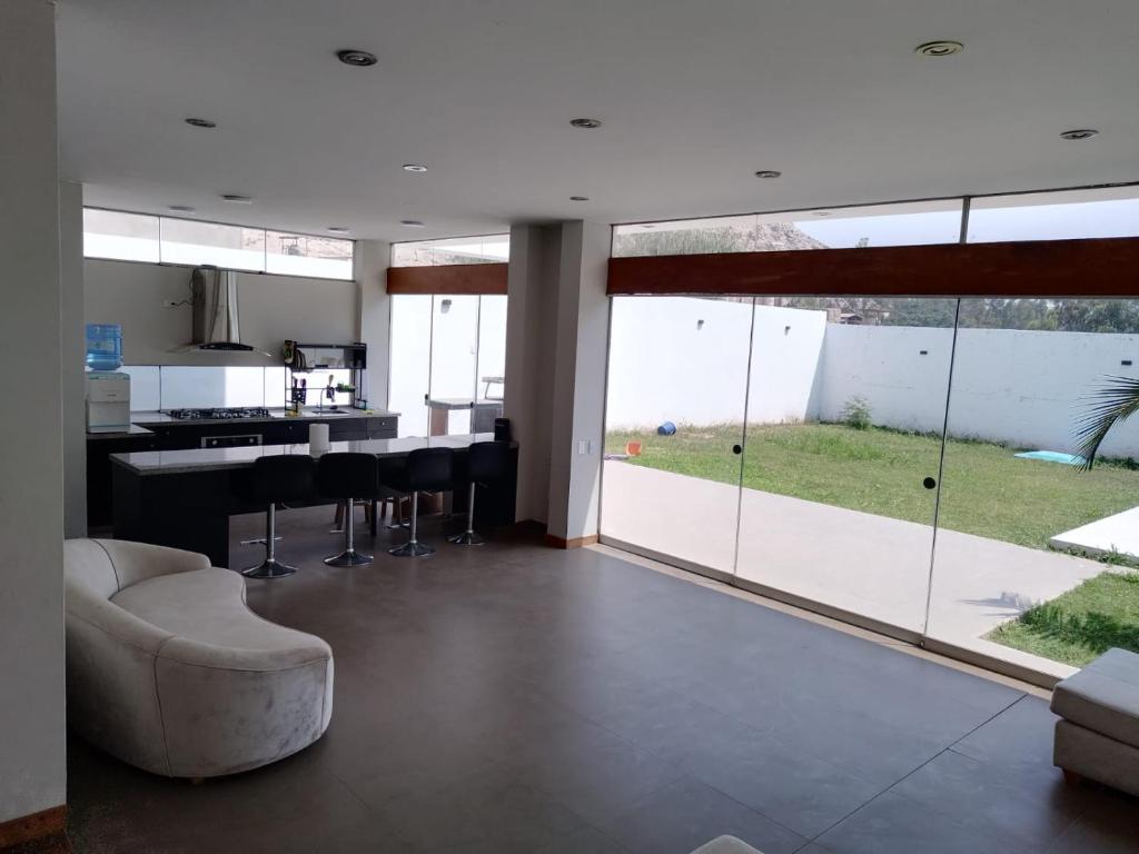 Casa con piscina - 4