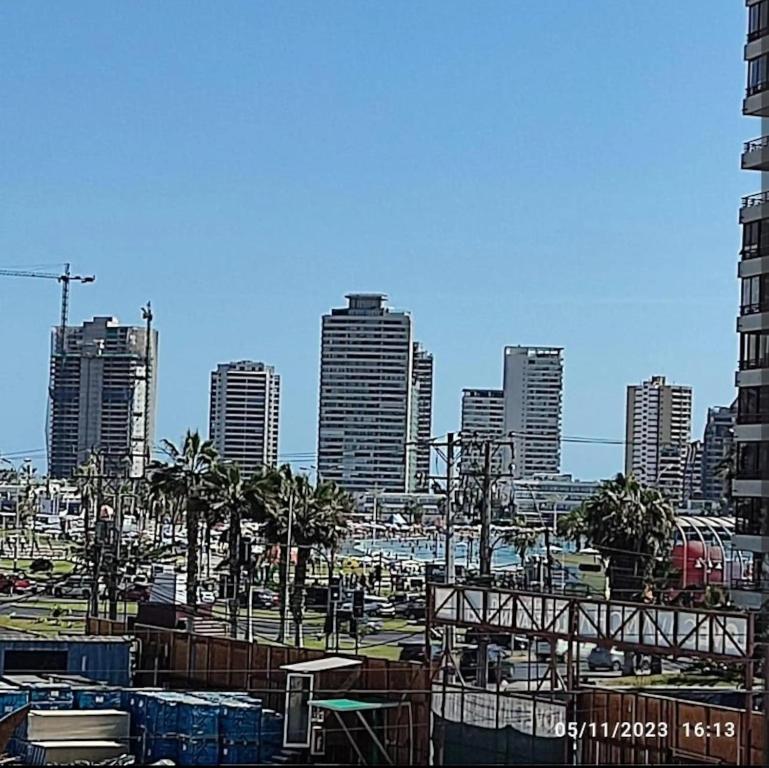 Departamento a metros de playa Cavancha - 2