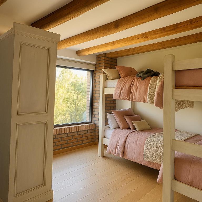 Beachfront house for 20 people - 2