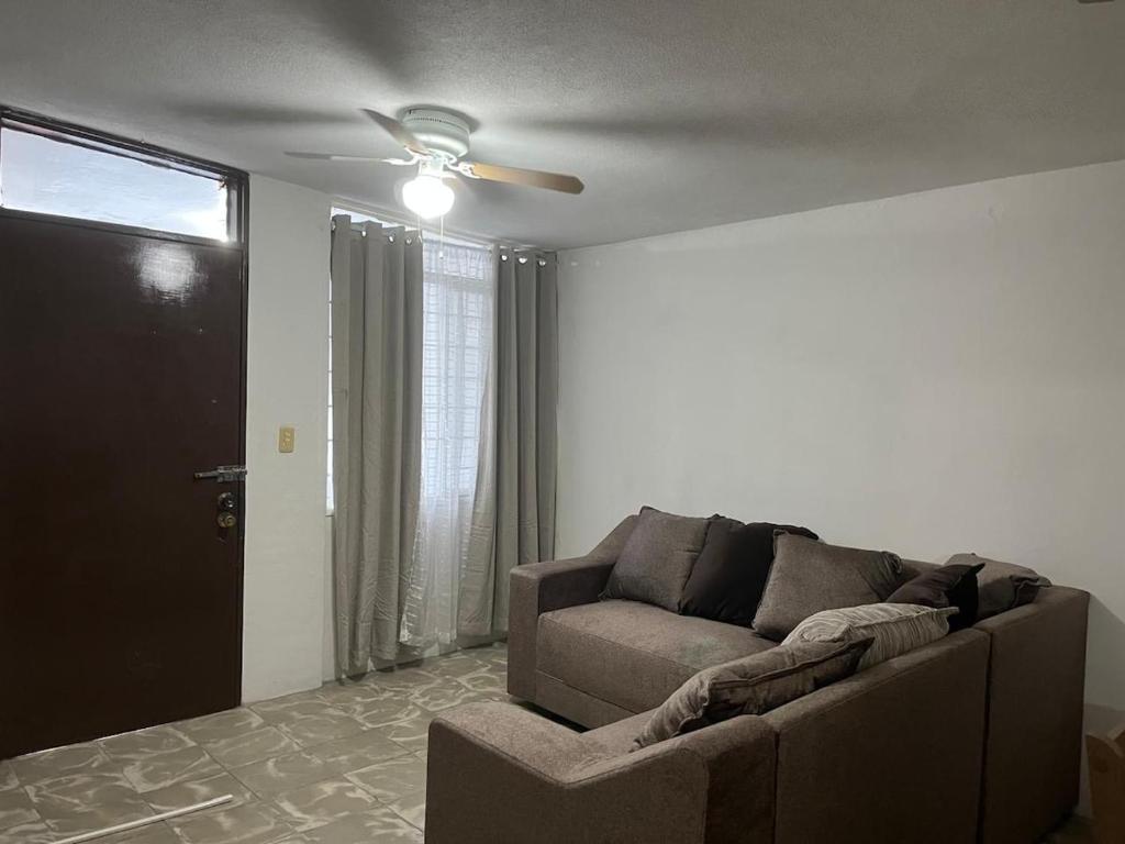 Cozy and family-friendly house CARE and UANL - 1