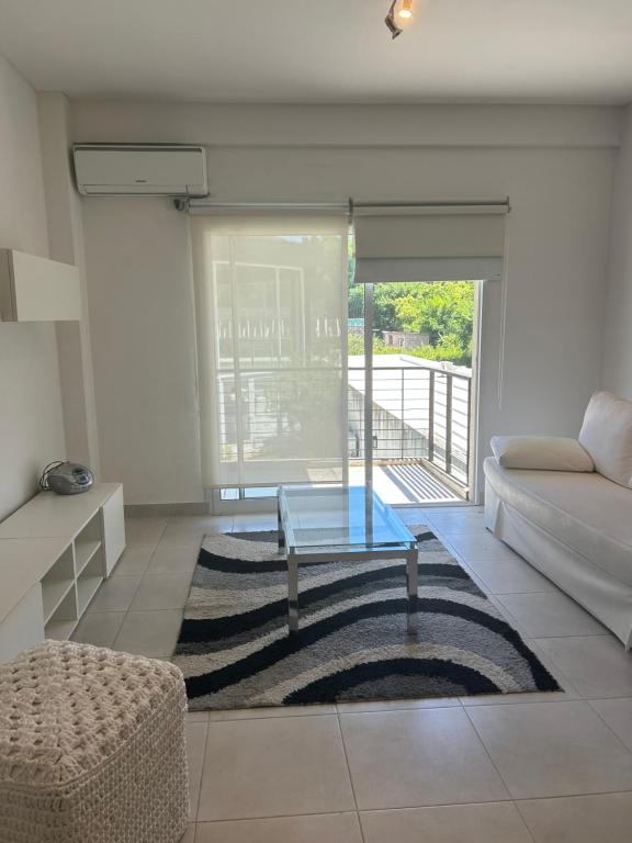 Departamento en condominio Pilar - 1