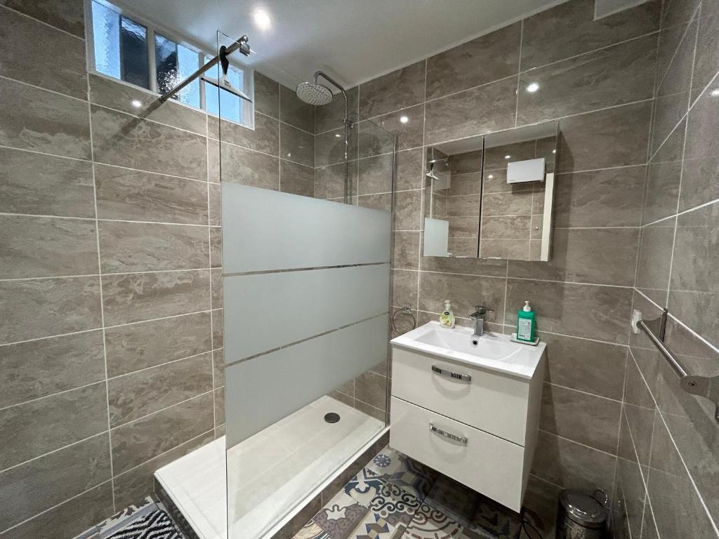 Bel appartement neuf proche plage et commerces, climatisation incluse - FR-1-837-57 - 3