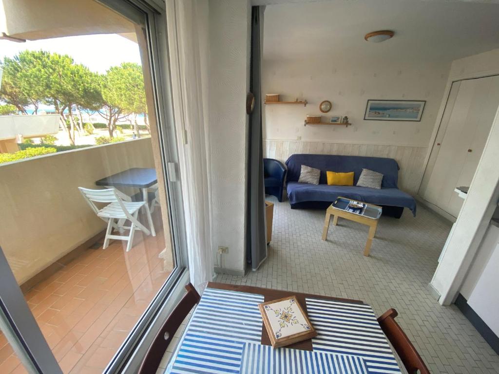 Studio Front de Mer avec Balcon et Parking Privé - FR-1-837-58 - 2