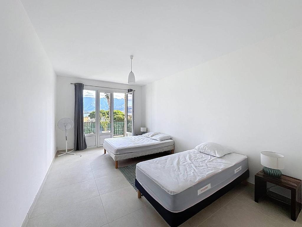 Calvi à pied : terrasse vue mer, 2 chambres, parking privé - 4