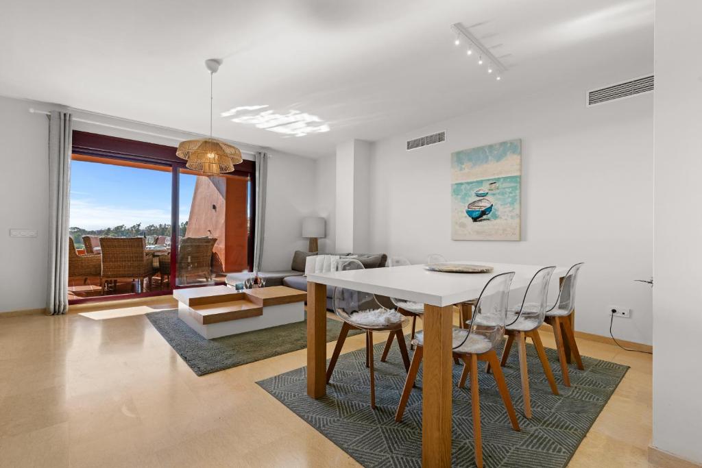 2303-Huge 2 bedrooms apt with sea view - 3