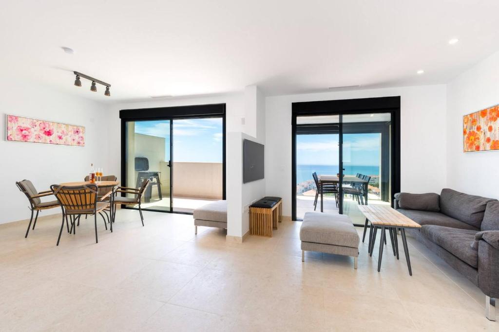 House with Jacuzzi and Amazing Sea Views, sauna and gym - 2