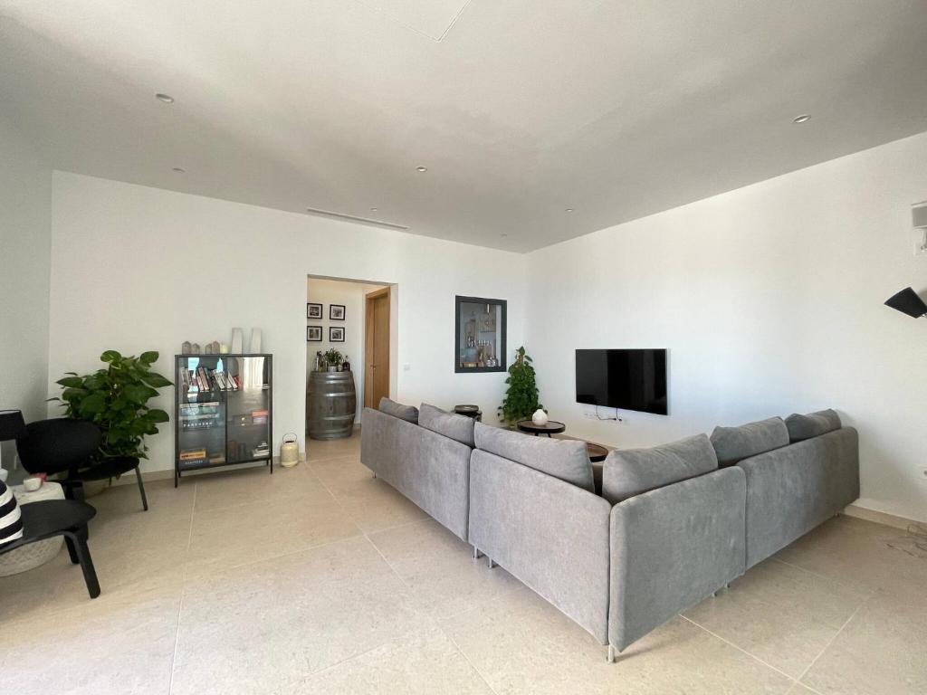 Luxury House with Private Pool, Jacuzzi and Wellness Spa - 5