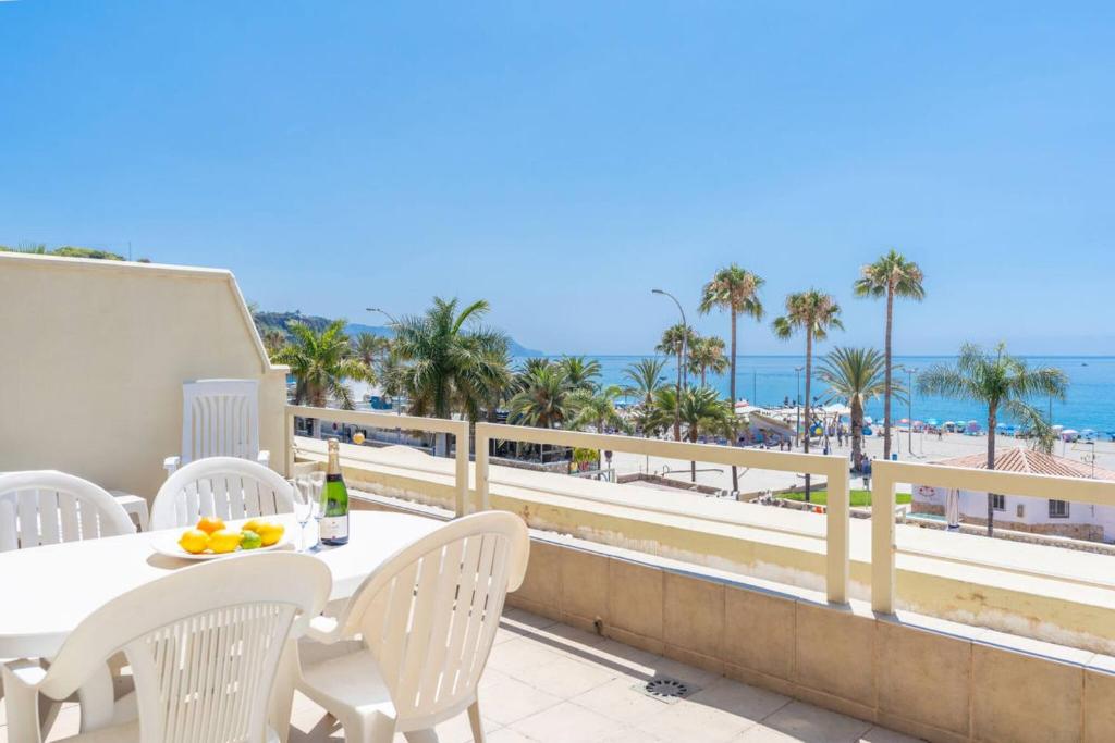 Luxury, Frontline Burriana Beach, Nerja - 1