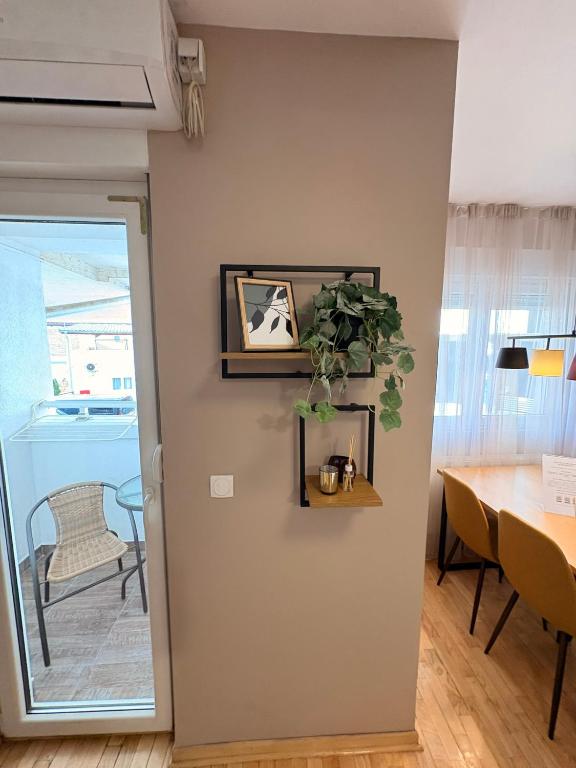 NAR Royalton Apartment #01 Free Parking - 5