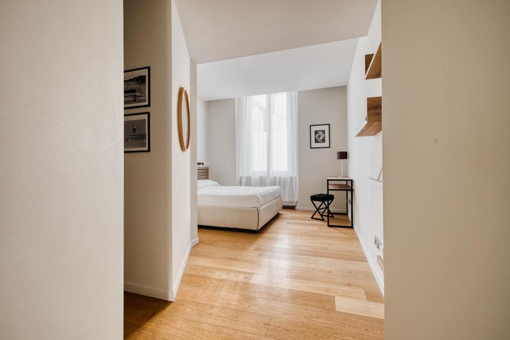 Hostmate - Milano - Solari - 3