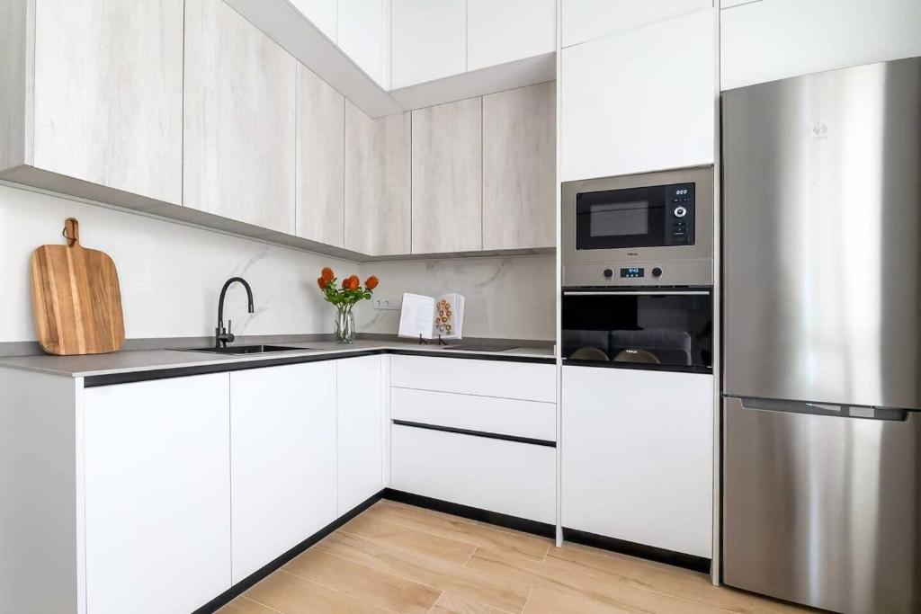 Apartamento 3 - Acogedor en Castellana - 4 Torres - 4