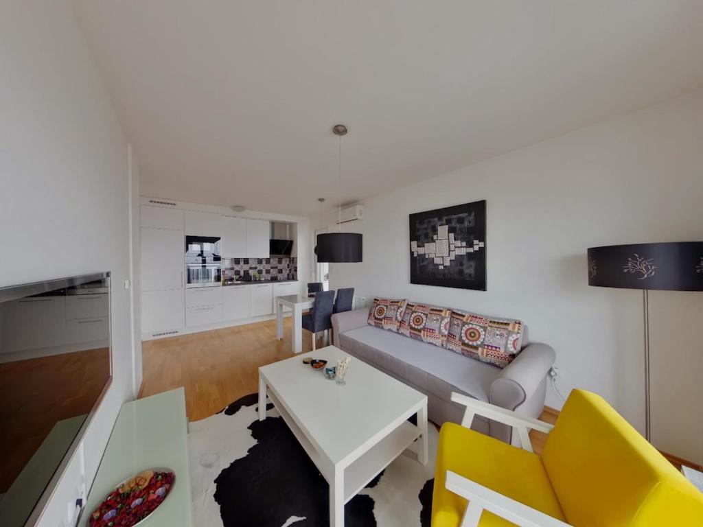 Two badroom Apartment - Sarajevo -Miljacka, Otoka - 1