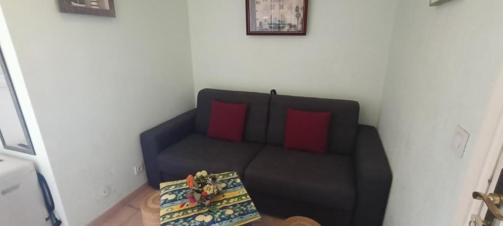 Apartment with terrace and views of the port - 5