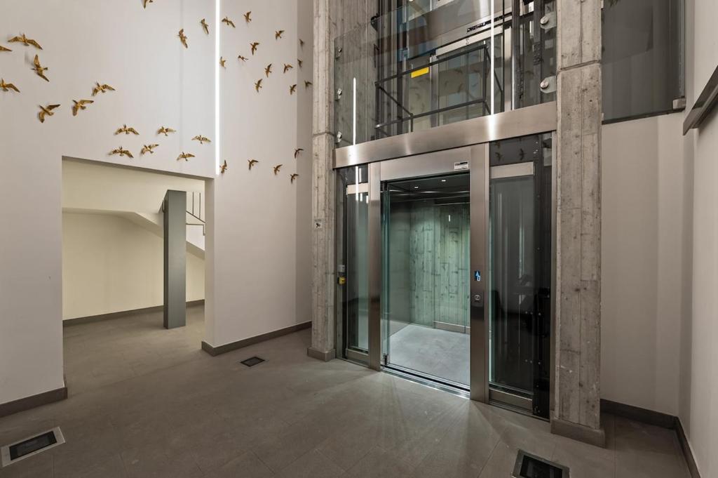 The Golden Duo Two luxury units in one building by Aura Luxury Collection - 4