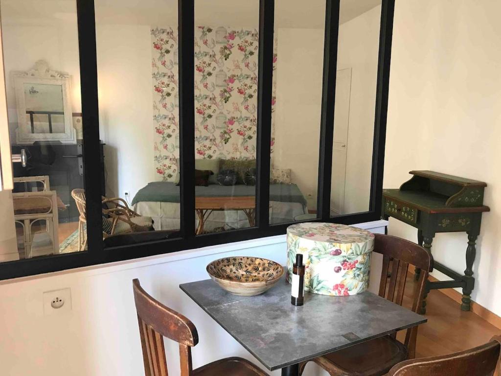 Le Cocon des Halles-Appartement Haussmannien au centre de Sète - 3
