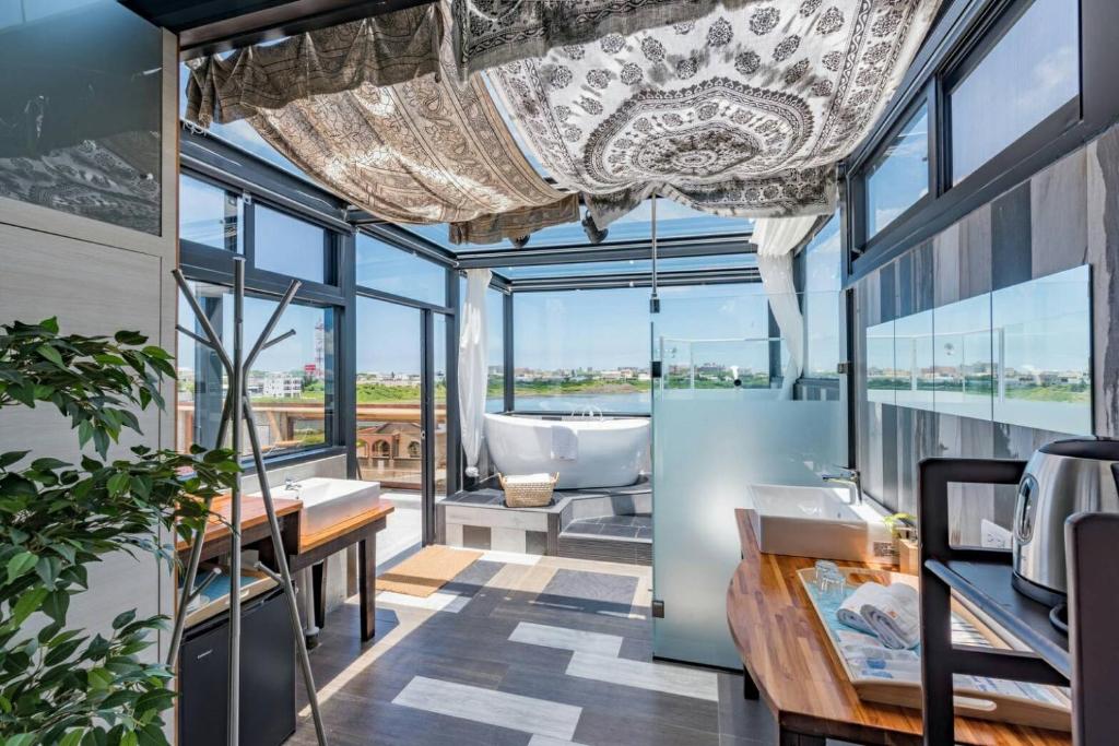 Malibu Ocean View Homestay