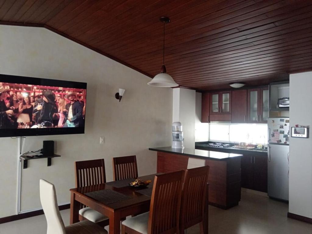 Apartamento amplio, moderno y muy bien ubicado - 3