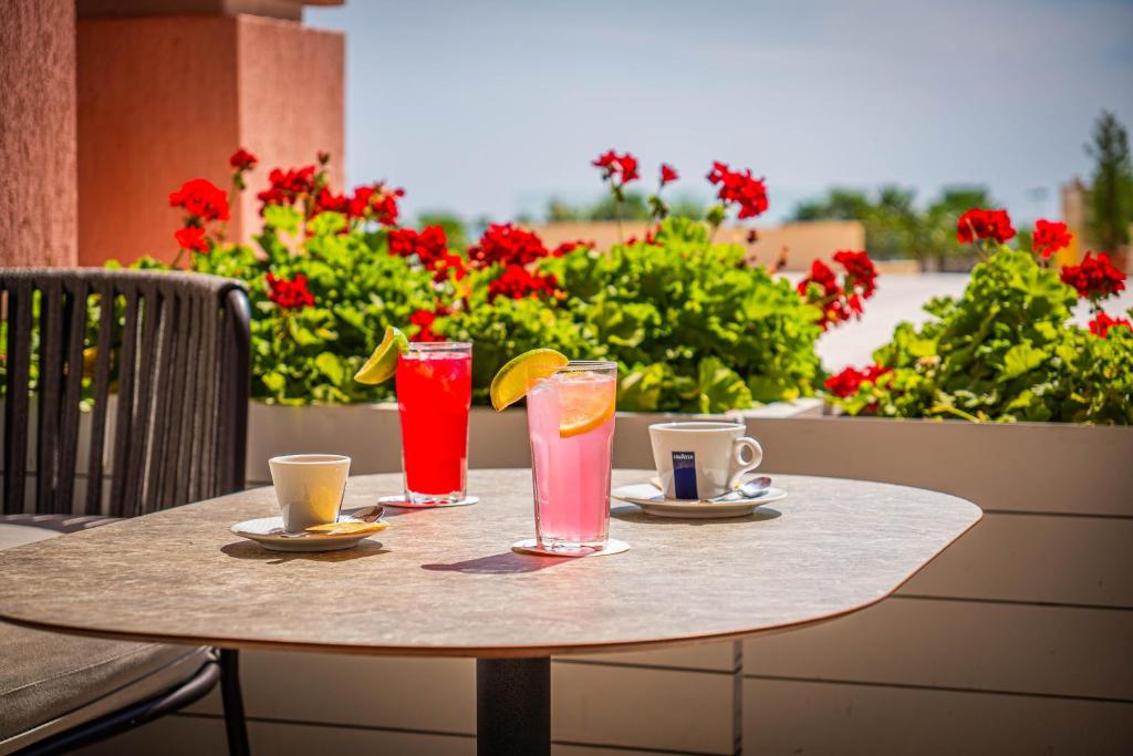 DIT Majestic Beach Resort — Restaurant & bars in Sunny Beach, Burgas Region