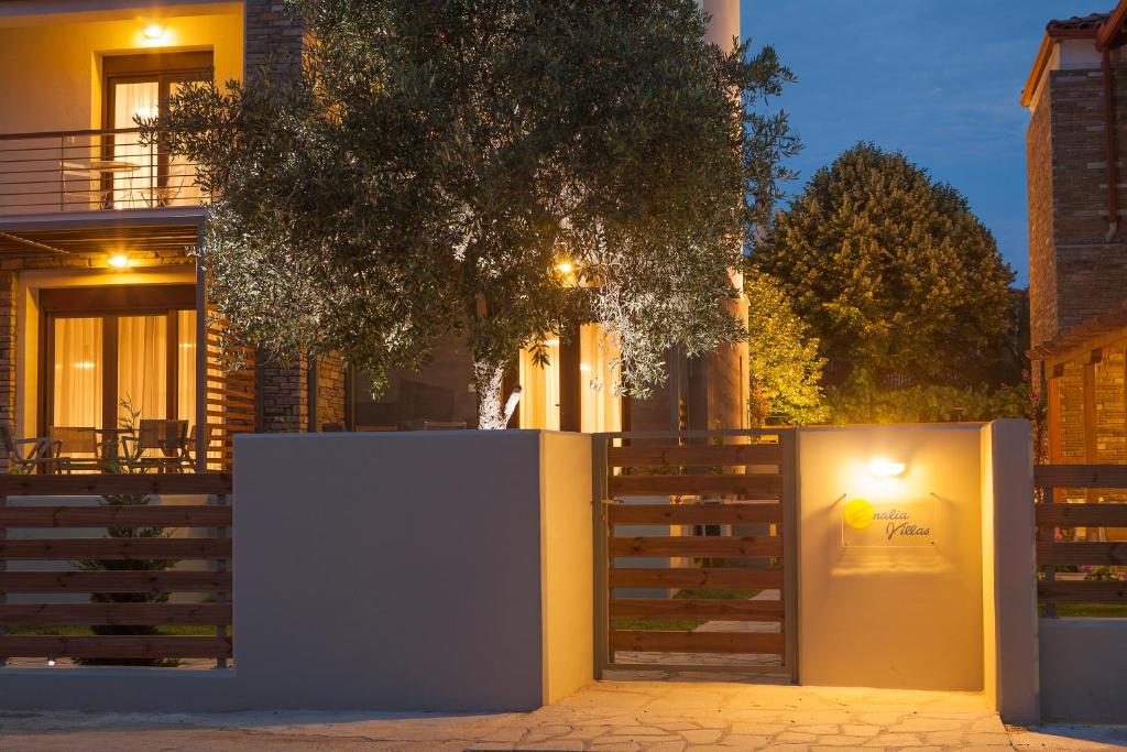Enalia Villas — Hotel in Chalkidiki