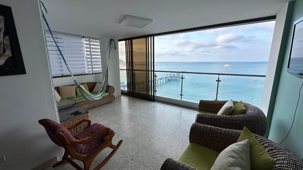 Beachfront apartment in Salinas Malecom - 1