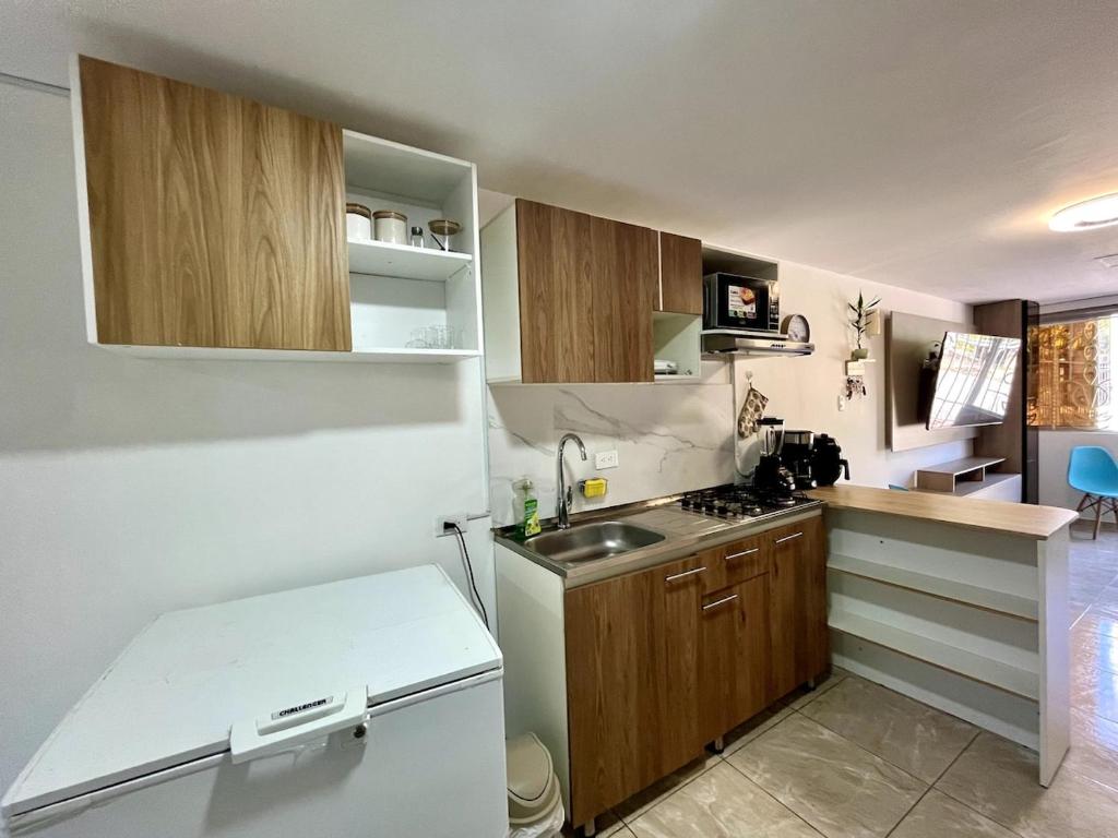 Moderno apartamento privado con parqueadero - 2