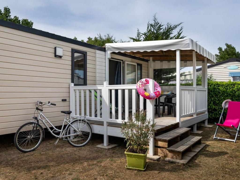 Mobil home avec terrasse pour 5 pers, St-Jean-de-Monts - API-1-52-983 - 1