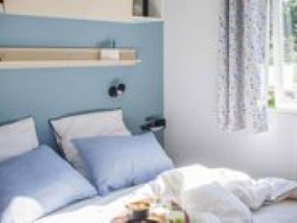 Mobil-Home Cozy avec Terrasse à Roquebrune-sur-Argens - API-1-52-1053 - 4