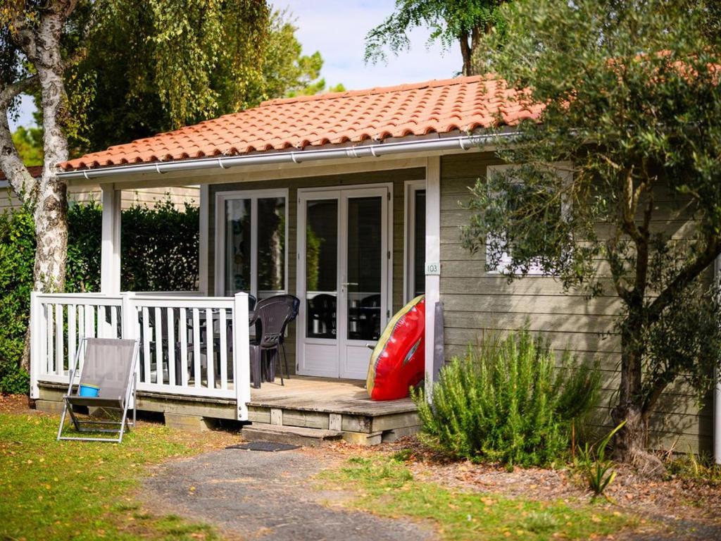 Mobil home 5 pers à Saint-Jean-de-Monts avec terrasse - API-1-52-1134 - 1