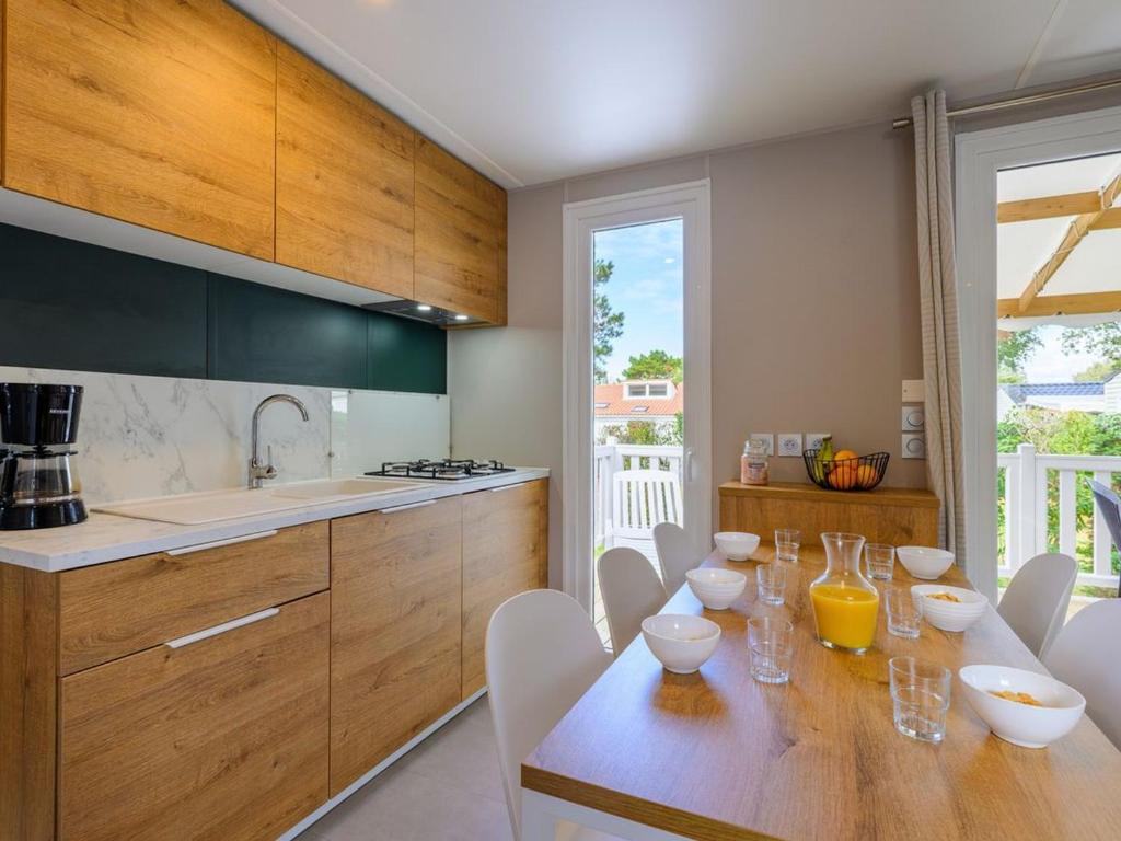 Mobil Home avec Terrasse à Saint-Jean-de-Monts - API-1-52-1176 - 5