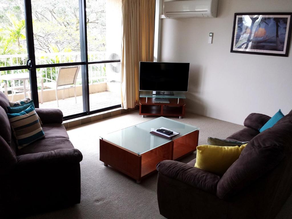 Kirribilli Riverfront Apartments photo