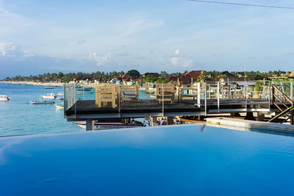Ware Ware Surf Bungalow Lembongan photo