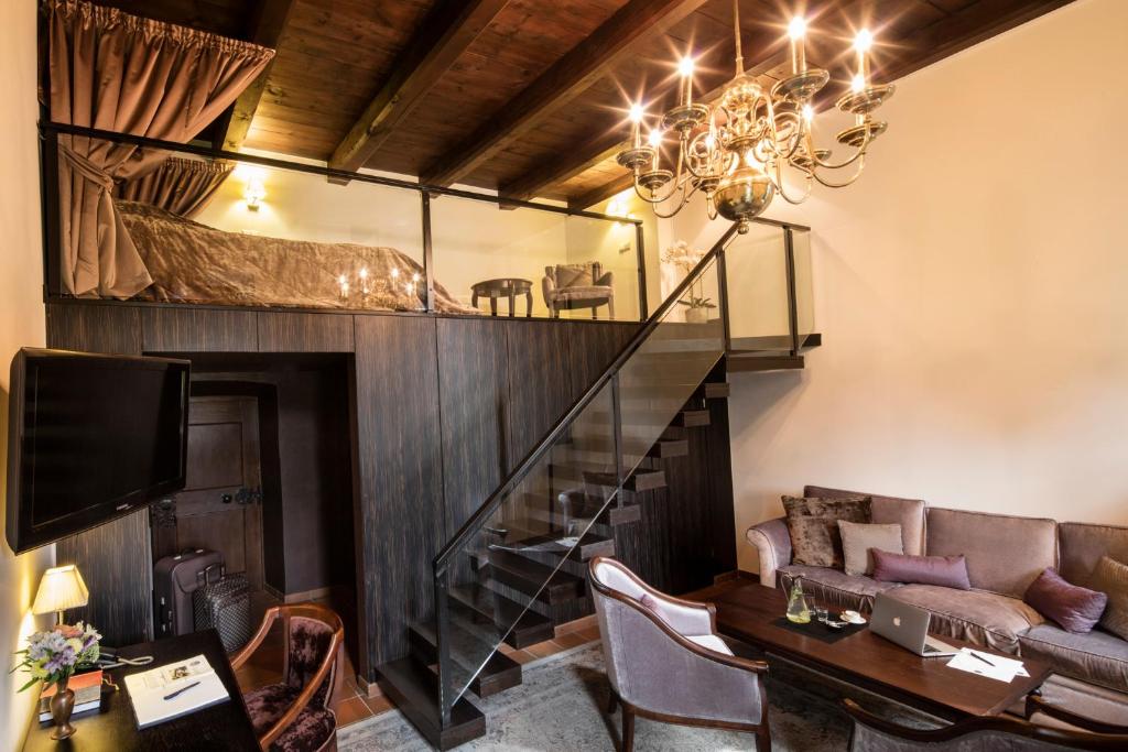 Monte Pacis in Pazaislis