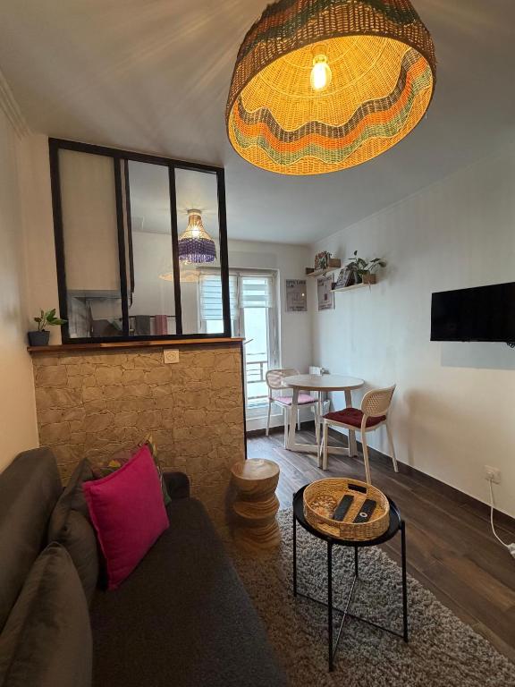 20 sqm appartment with bedroom near Montmartre - 3