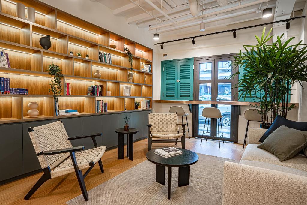 Weave Suites – Midtown