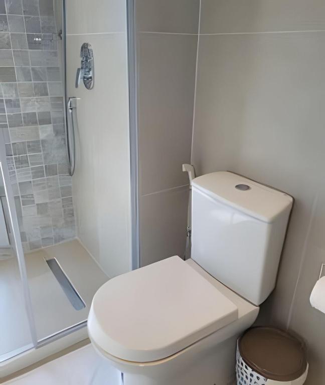 Modern and fully equipped, near Paseo La Galería. - 4