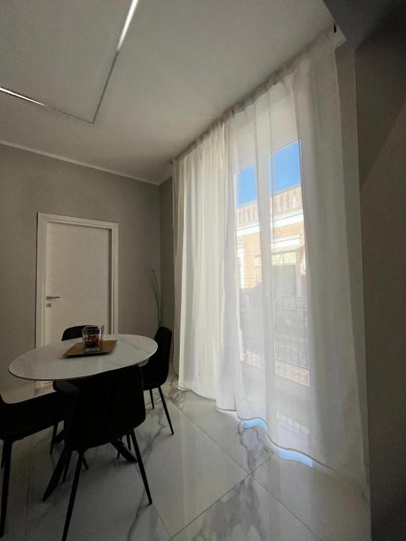 Lole Home - 3