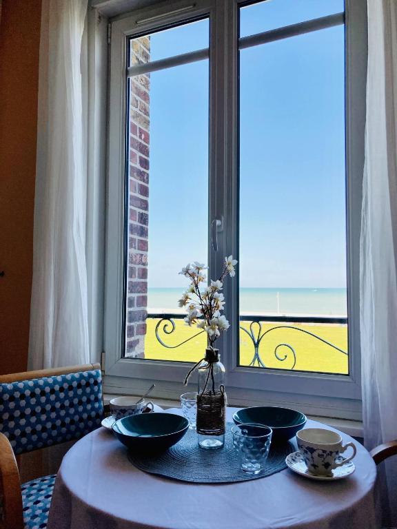 Les Pieds dans l'eau appartement vue mer - 1