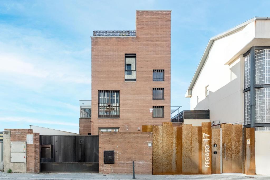 Square Rooms by Charming, cerca del aeropuerto y con un pequeño gimnasio - 4