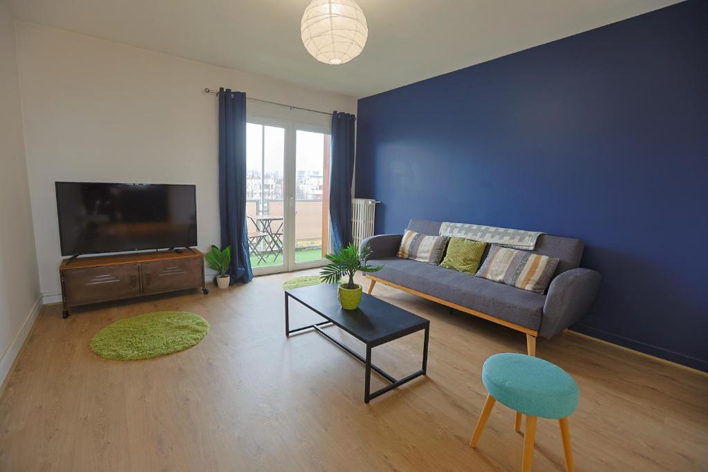 Séjour lumineux T3 moderne, balcon & ascenseur - 1