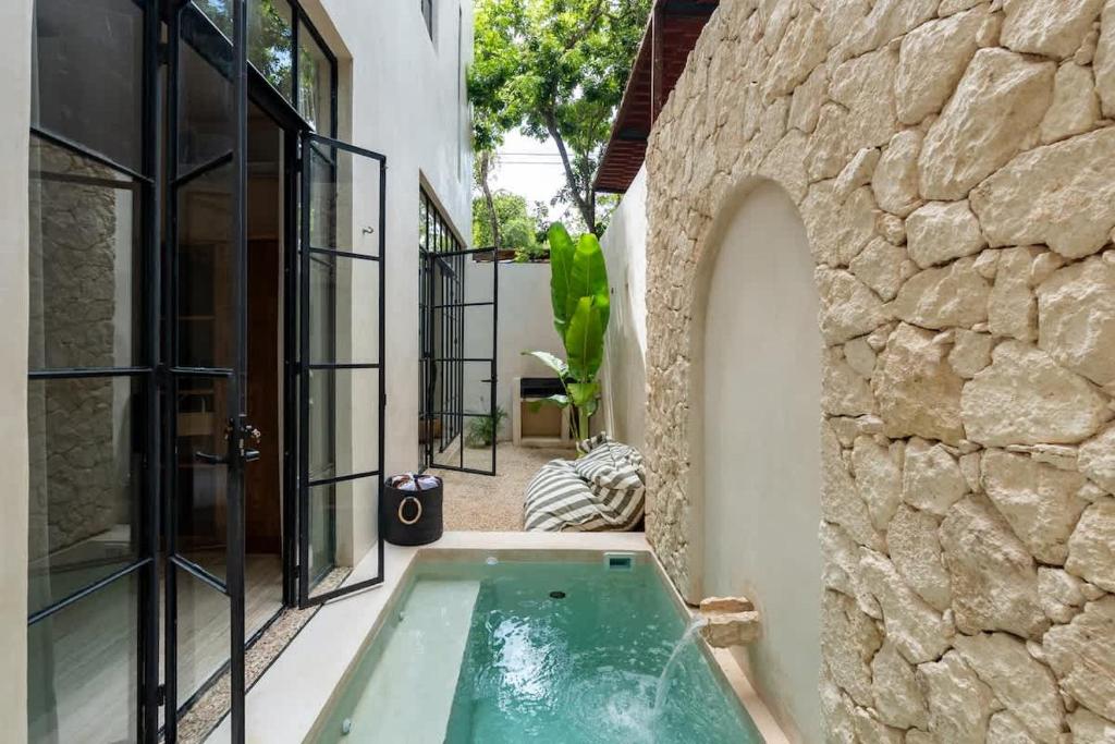 Bohemian 2BR Boutique Condo in Trendy La Veleta - 3