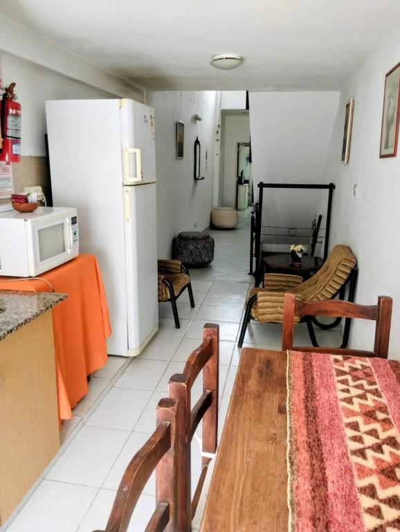 Departamento céntrico con cochera - 1