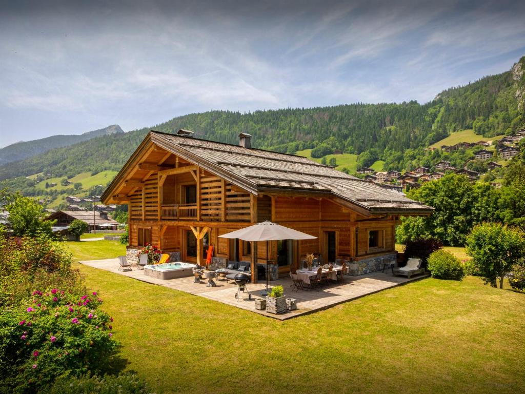 Chalet Ibusta - OVO Network - 2