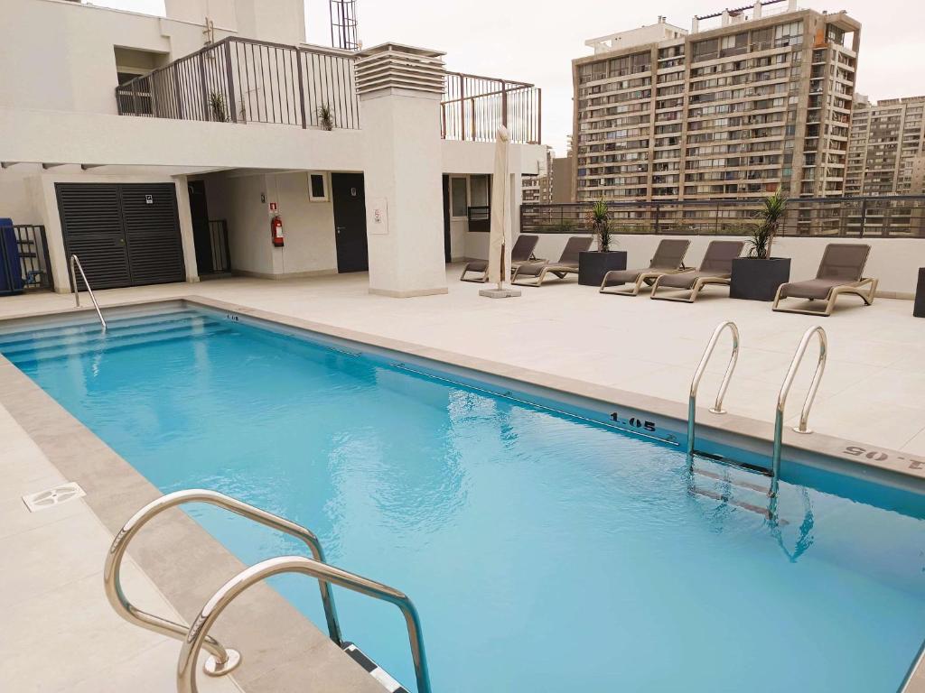HOM I Wifi Piscina Parking Cowork Metro Almagro - 4