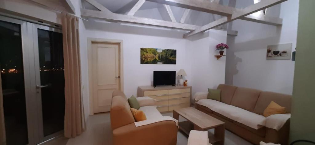 Zlatna Guest House - 3