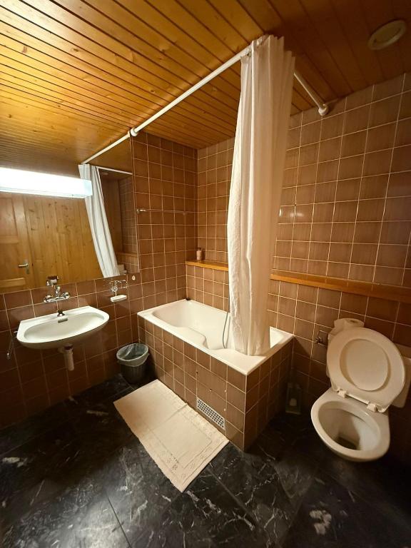 Verbier Alpine Apartment - 3