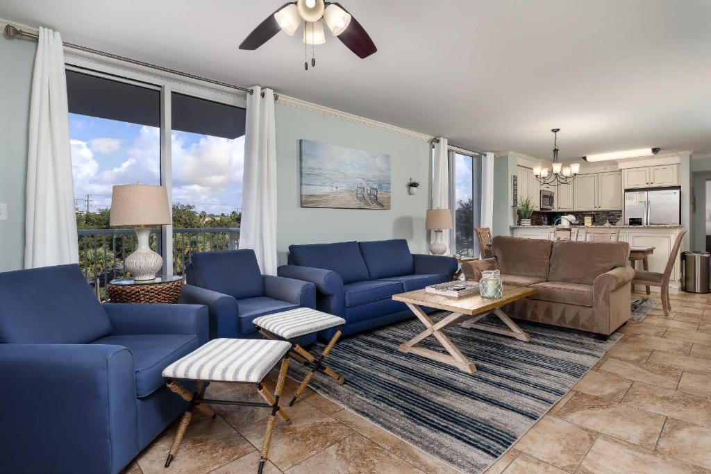 The Terrace at Pelican Beach