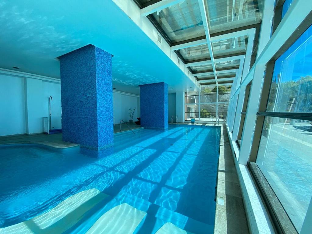 Departamento en Reñaca con vista al mar, piscinas y parrilla - 3