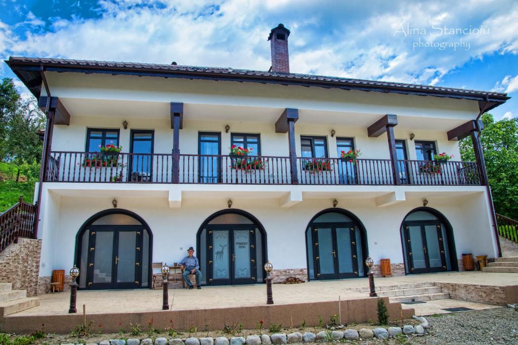 Pensiunea Agroturistica Cerna, Vaideeni, Valcea — Hotel in Vaideeni