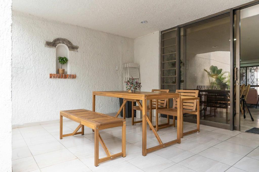 Family Home with Private Pool - 3