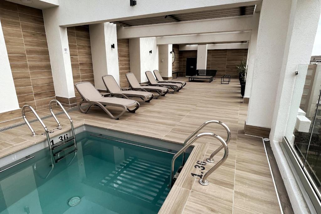 Romavq-Suite - 5